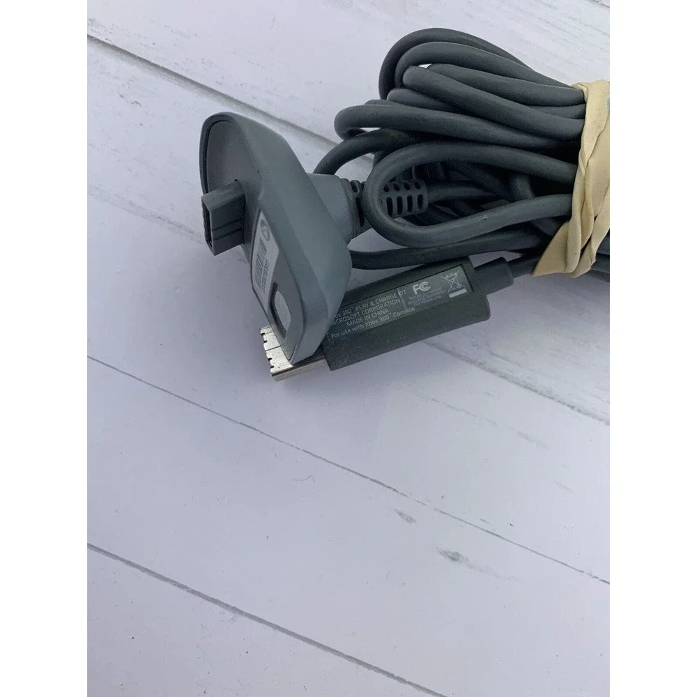 Genuine Microsoft Xbox 360 Play Charge Kit Cable OEM Official Original